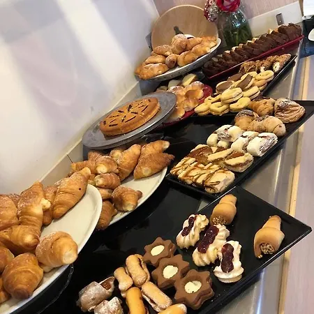 Ancora 4* بونتيكانيانو