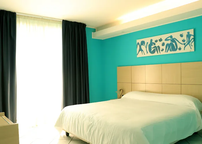 Ancora 4* ポンテカニャーノ