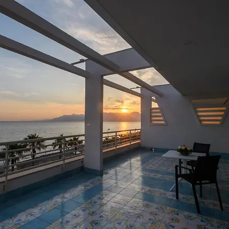 Ancora Hotel 4*