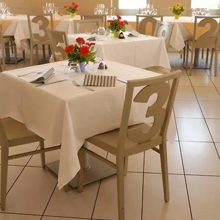 Ancora Hotel