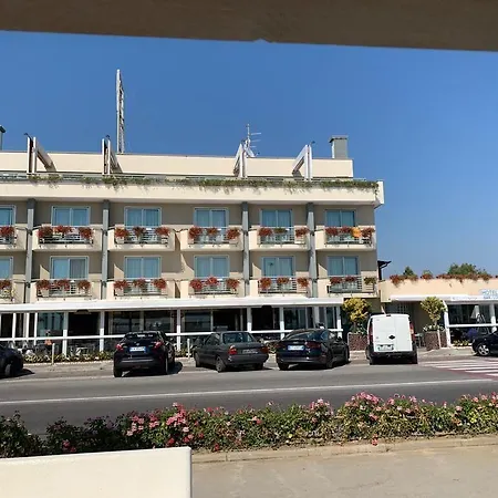 安科拉酒店 酒店