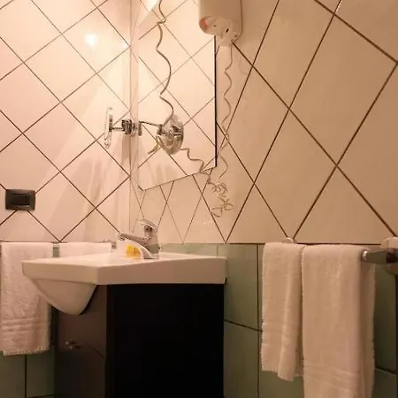 Ancora פונטקניאנו