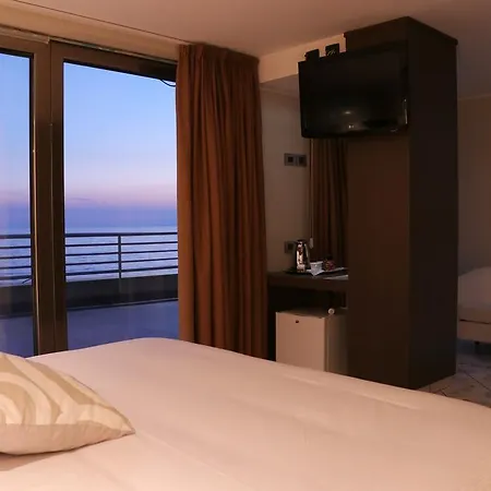 Ancora 4* Pontecagnano Faiano