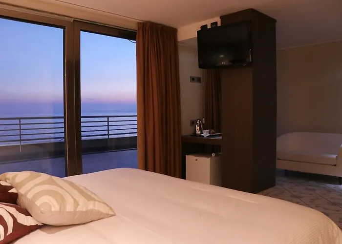 Ancora 4* Pontecagnano Faiano